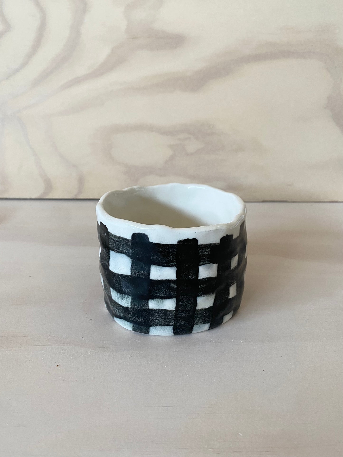 Medium grid planter