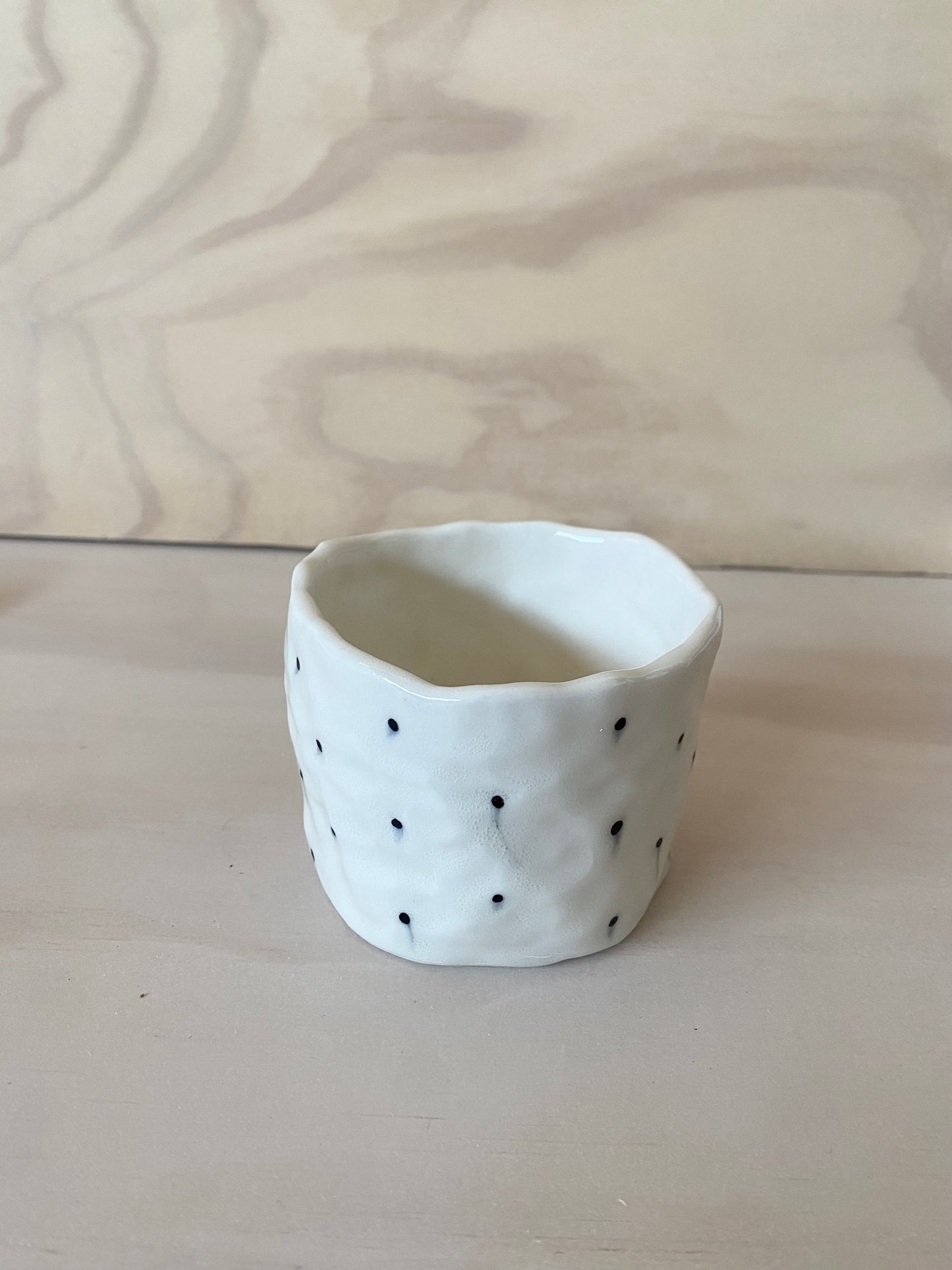 Tiny dot planter